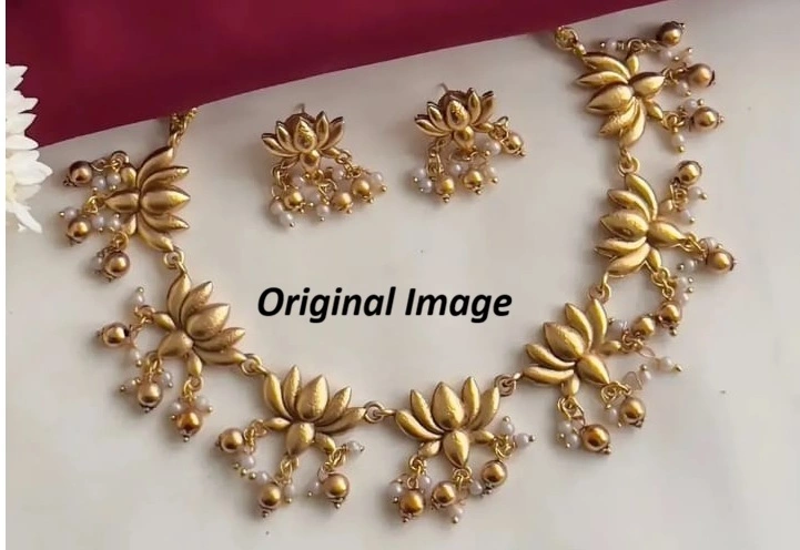 Minimalist Gold Chain Necklace Set with Earrings