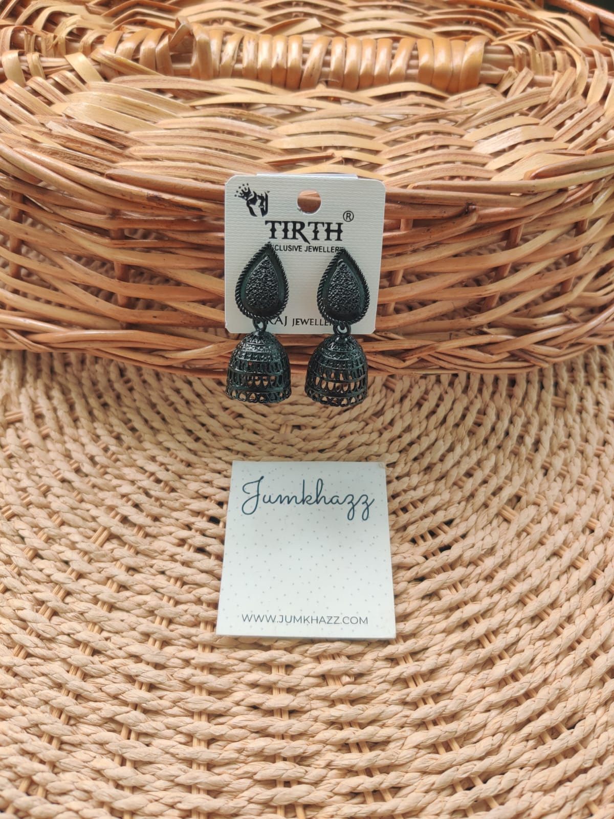 Black Jumkha (JS25)