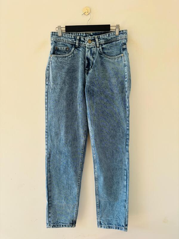 Ocean blue faded Momfit jean