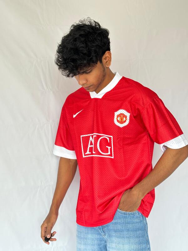 Manchester United Heritage Red Jersey