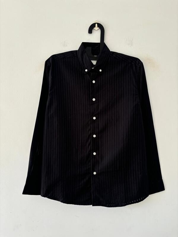 Black stripes shirt
