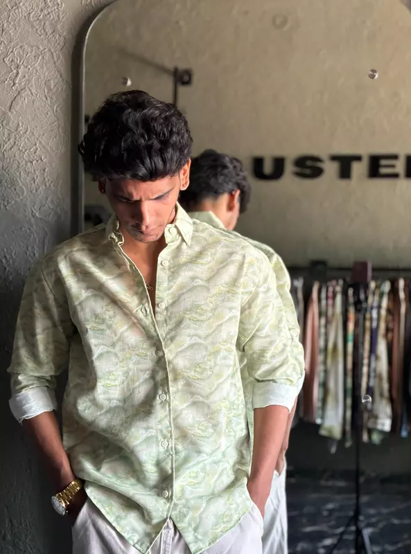 Mint wave printed shirt