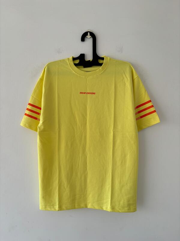 23 Neon yellow oversized tee