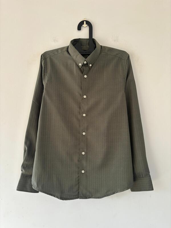 Basil green textured shirt