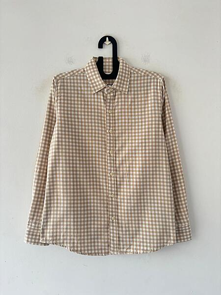 Beige micro flannels