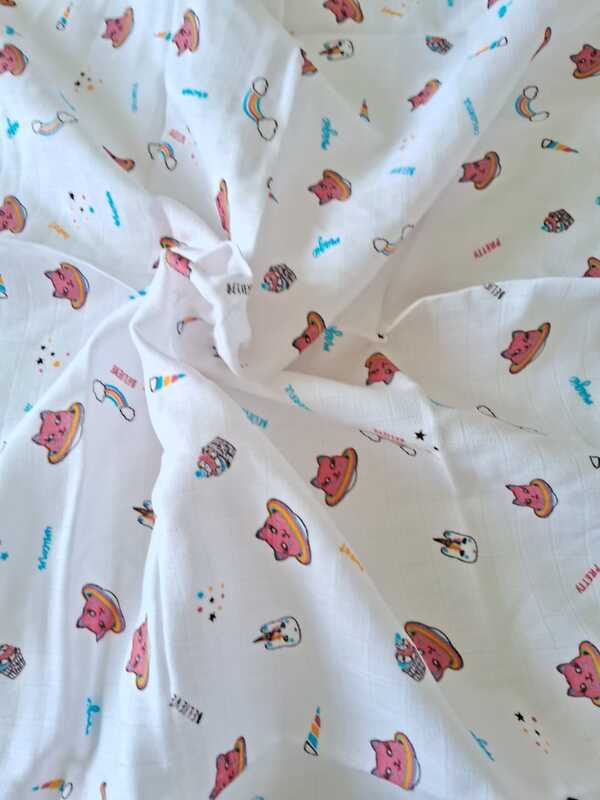 Muslin White bath towels