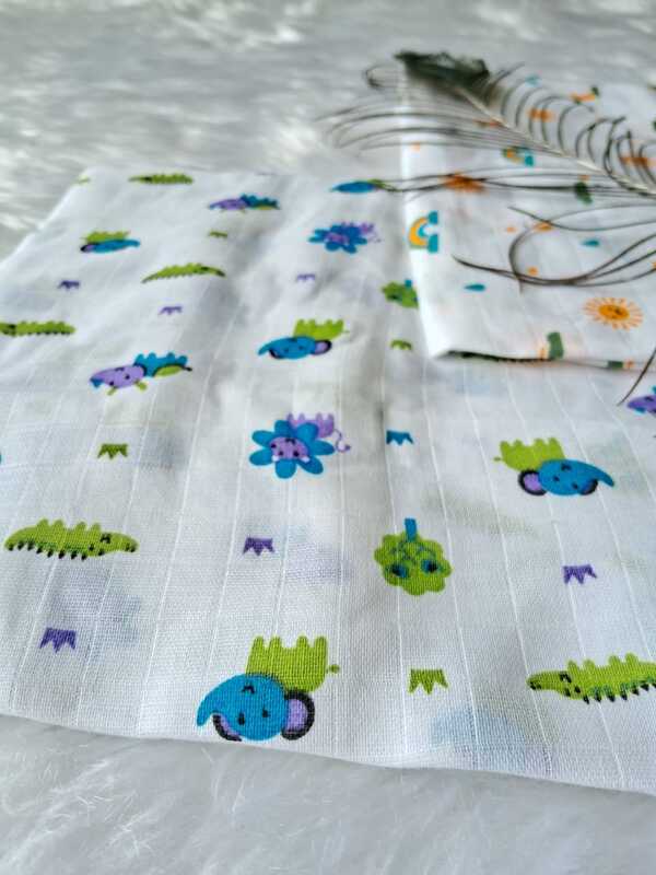 Muslin White bath towels