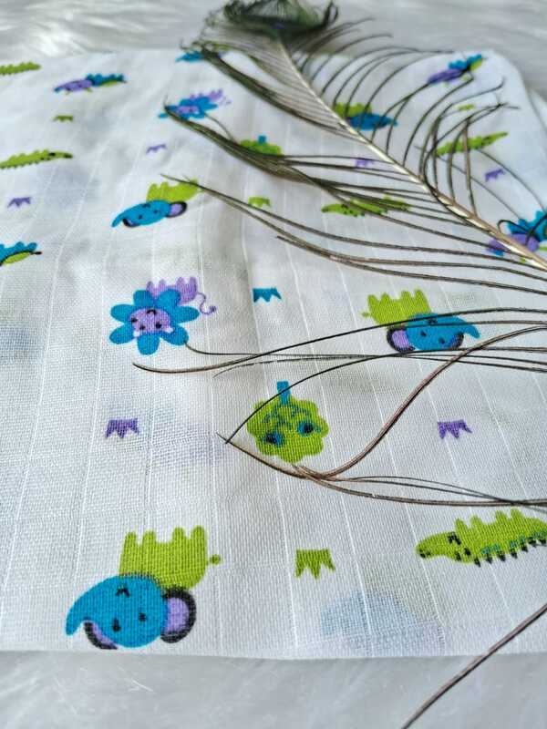 Muslin White bath towels