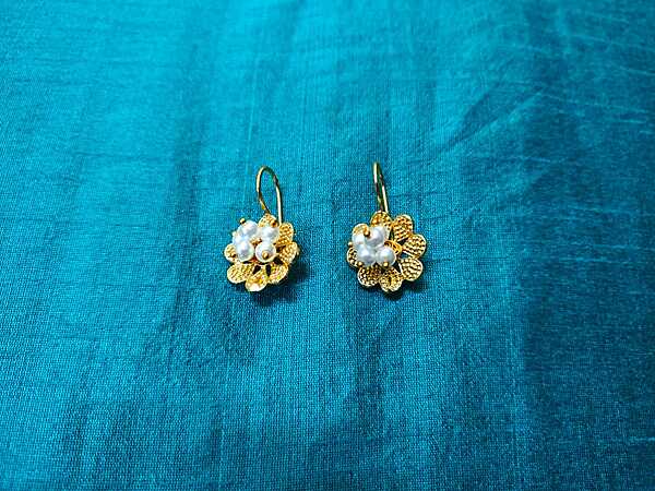 Earring White Pearl Hanging