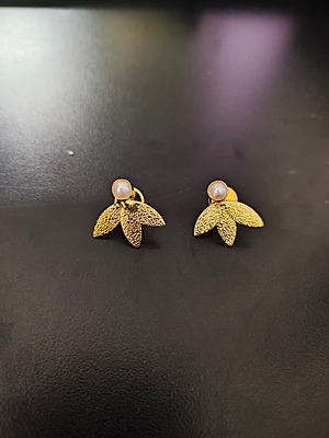 Earring Pearl Leaf