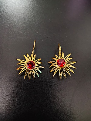 Earring Red Stone