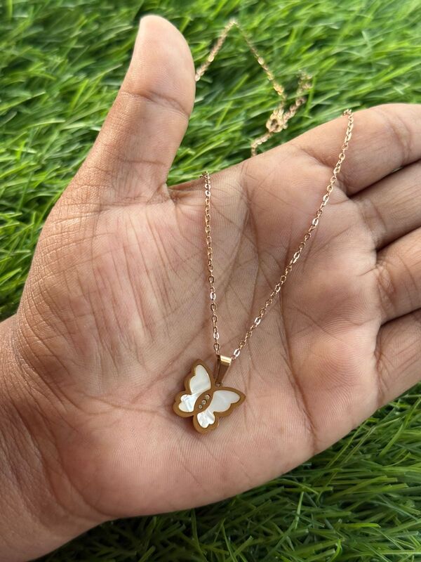 Unique Butterfly Floral Pendant set with Earing