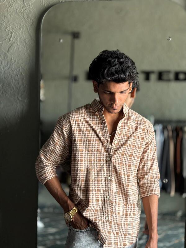 Walnut & cream flannels