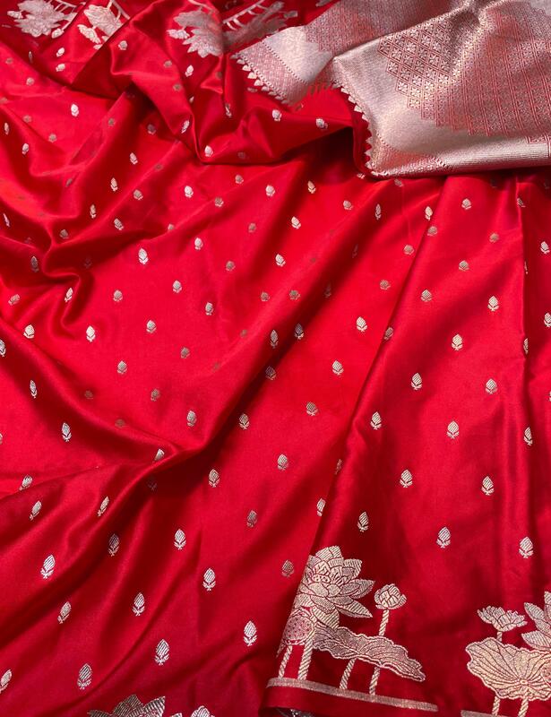 Red Mashru Silk Saree with Lotus Border and Zari Pallu