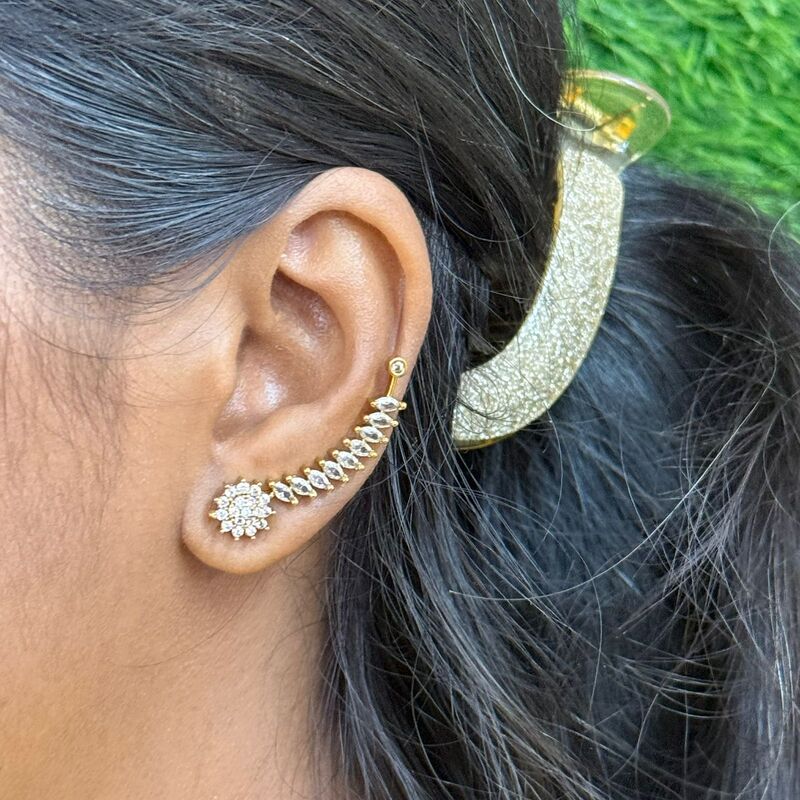 Antique flower trenty stud