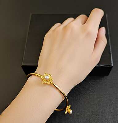 Bracelet Three Flowers with Pearl