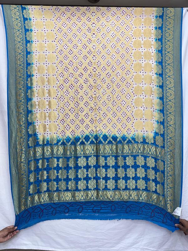 Kala Sanskruti White & Firoza Color Banarasi Georgette Bandhani Dupatta – 2.5 M – Elegant Traditional Wear Unique Dupatta for Women