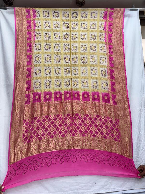 Kala Sanskruti White & Lotus Color Banarasi Georgette Bandhani Dupatta – 2.5 M – Elegant Traditional Wear Unique Dupatta for Women