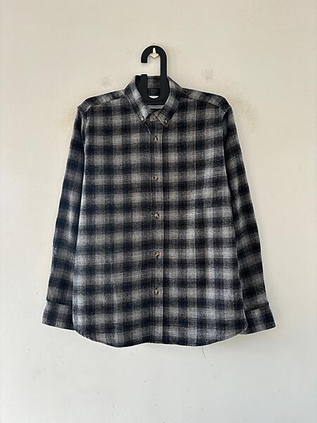 Graphite & pearl flannels