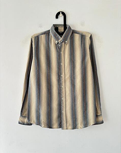 Vintage blue textured shirt