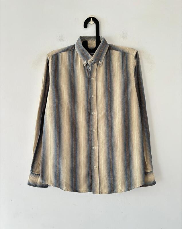 Vintage blue textured shirt