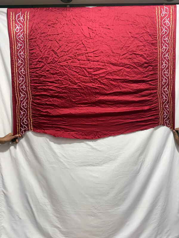 Kala Sanskruti white & red Color Pure Gaji Silk Bandhani Saree 6.5M with Blouse Piece Elegant Traditional Wear Saree for Women