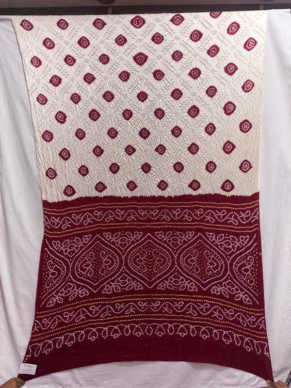 Kala Sanskruti white & red Color Pure Gaji Silk Bandhani Saree 6.5M with Blouse Piece Elegant Traditional Wear Saree for Women