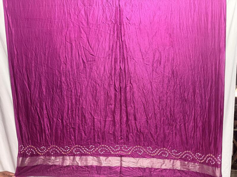 Kala Sanskruti Gajri & Majenta Color Pure Silk Bandhani Saree 6.5M with Blouse Piece Elegant Traditional Wear Unique Saree for Women