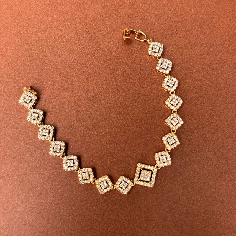 Fashionable stone Design rosegold Bracelet