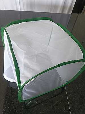 Flekcible insect rearing cage