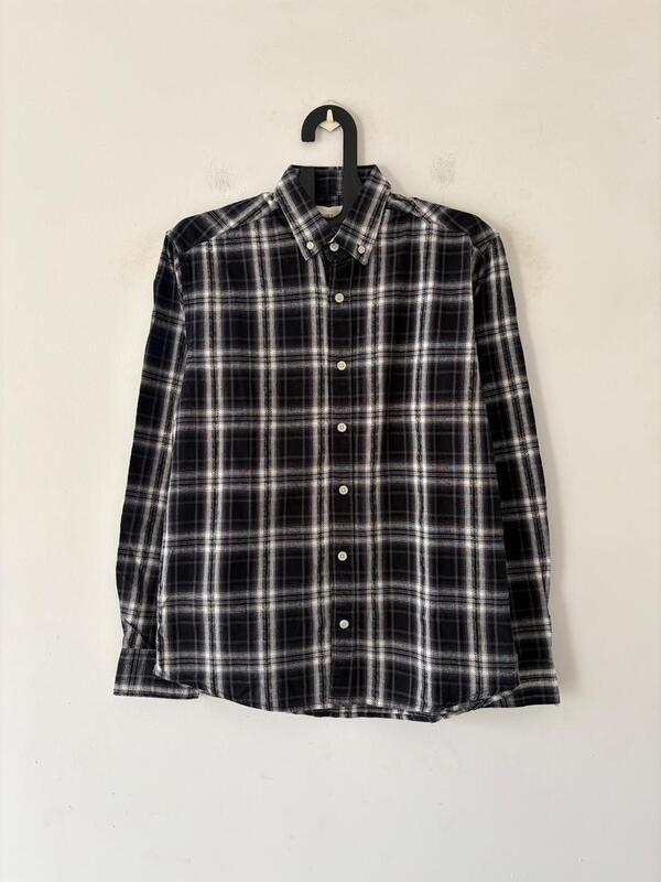Onyx & Ice white flannels