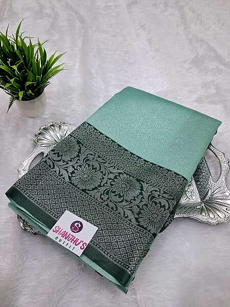 Kanchi Silver Silk Saree 7