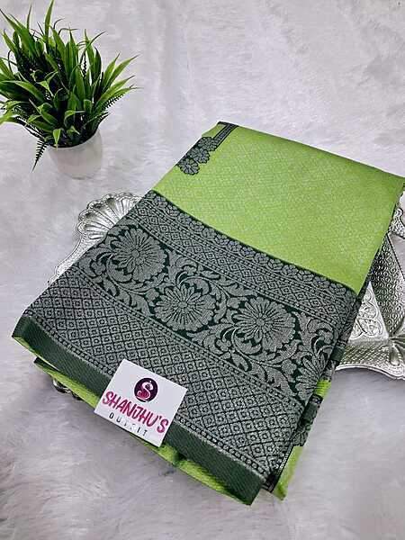 Kanchi Silver Silk Saree 9