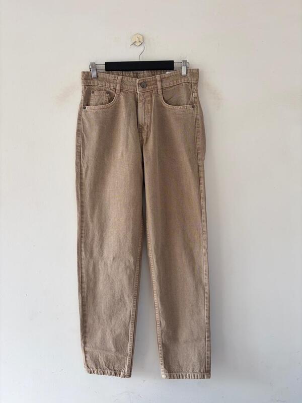 Dusty taupe Momfit jean