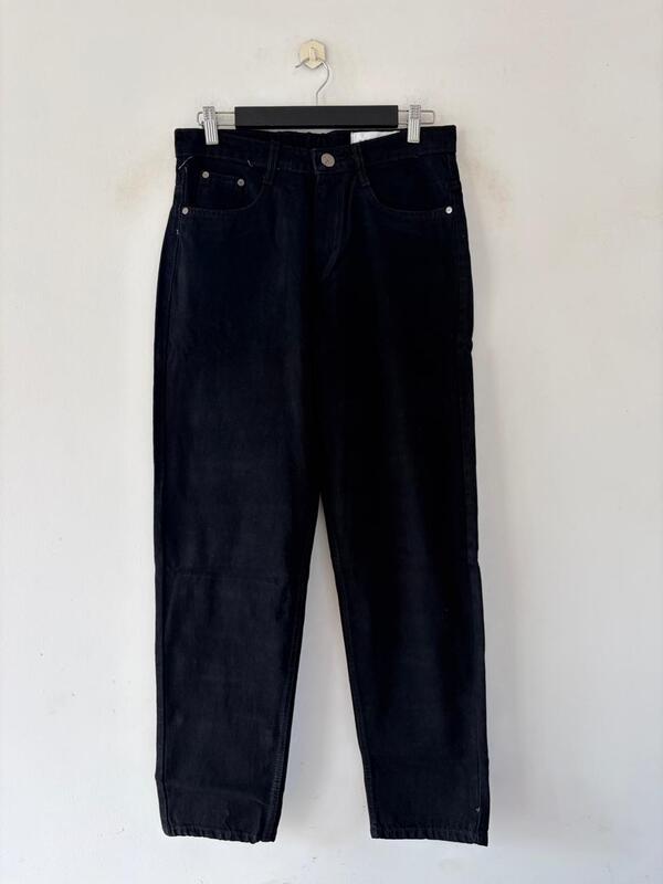 Jet black Momfit jean