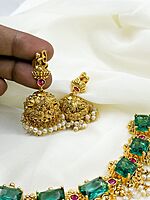 Unique stone fancy gold finished neckpiece