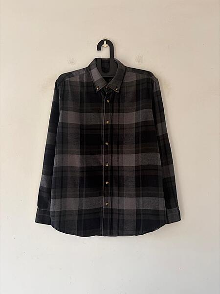 Black & smoke flannels