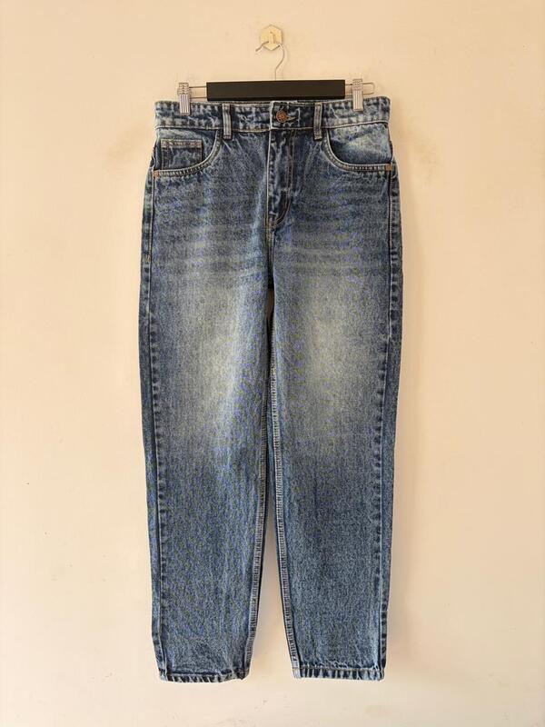 Classic blue faded momfit jean
