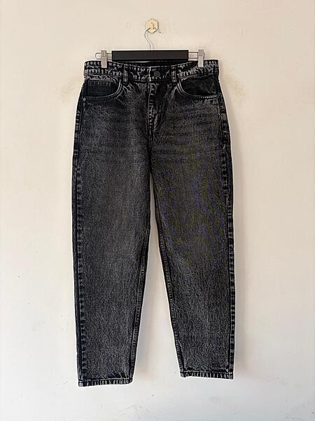 Charcoal black washed momfit jean