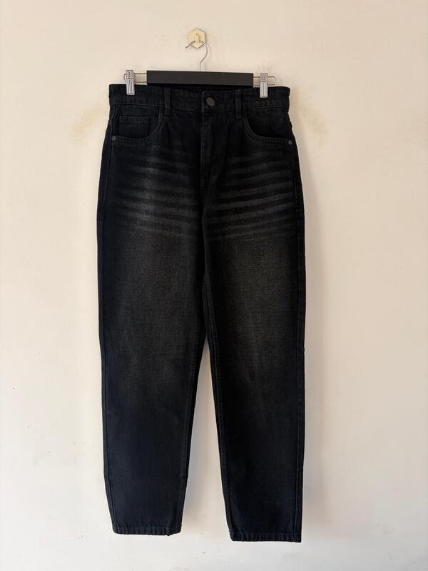 Jet black faded momfit jean