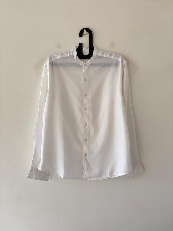 Pure white linen mandarin