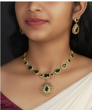 Elegant Green Stone Necklace Set with Crystal Pendant.