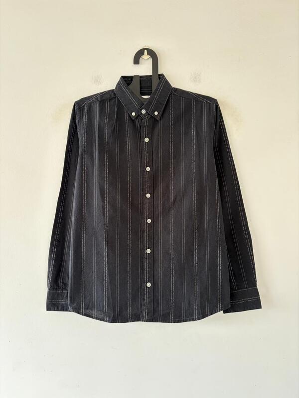 Midnight black textured shirt
