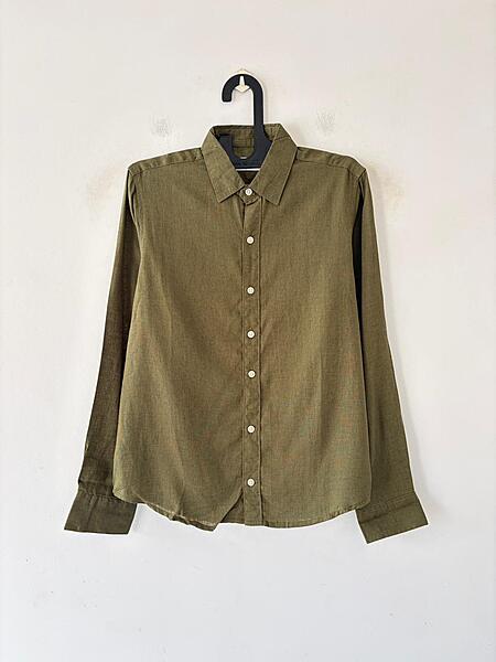 Olive grove linen shirt