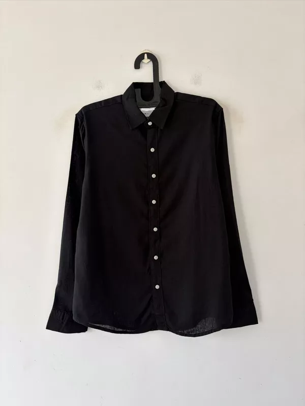Onyx black linen shirt