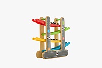 WOODEN RAMP RACE TRACK