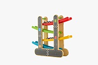 WOODEN RAMP RACE TRACK