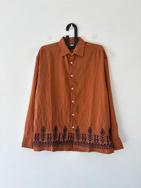 Terracotta embroidery shirt