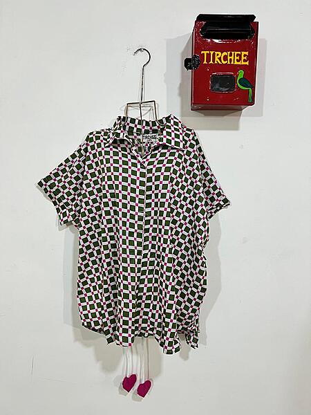 Ishq's Small Anti-fit with Back Open & Tie - White, Green & pink Gingham