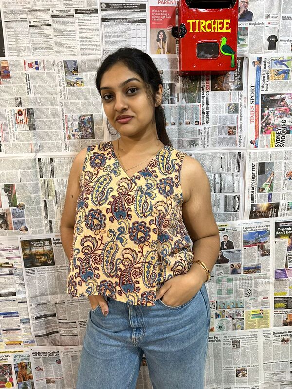 Firdaus's Sleeve Less One Button Wrap Top - Cream Paisley